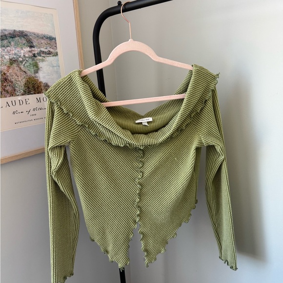 Trendy Off-Shoulder Green Fall Sweater - Picture 4 of 6